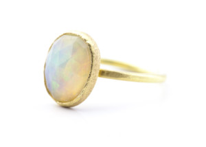 Ring in Gelbgold 750/- mit Opal
